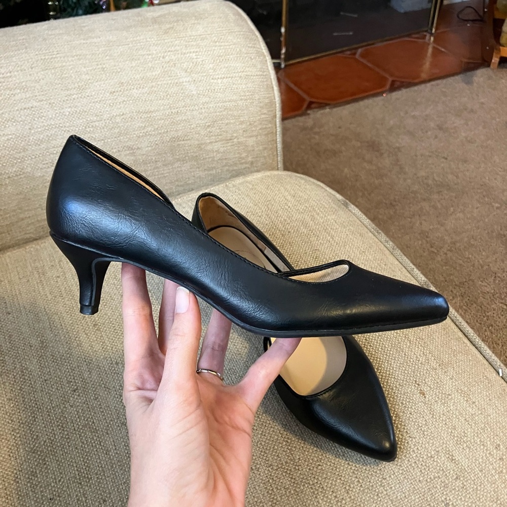 Black leather life stride heels